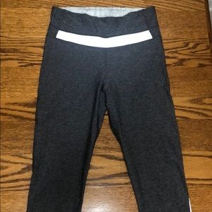 Lululemon gray long crops